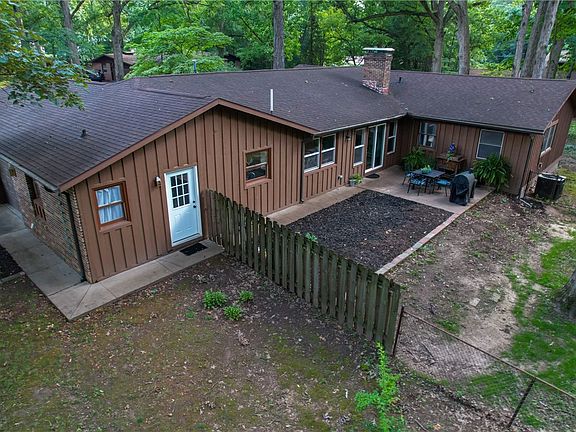 5th image of 23 Shady Ln