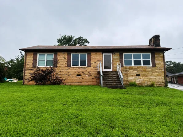 805 Woodland Ave, Rossville, GA 30741