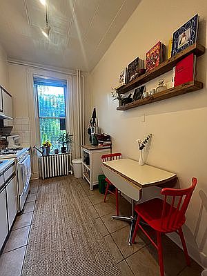 1st image of 502 7th St #1