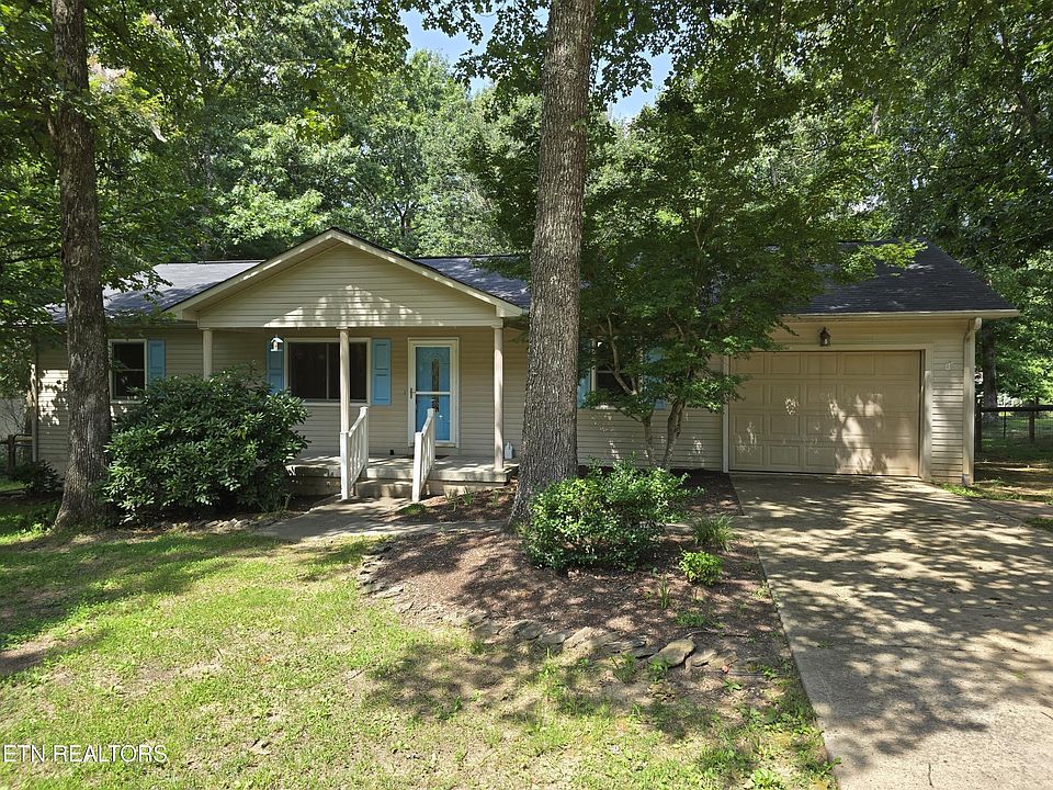 1st image of 1954 Spruce Loop