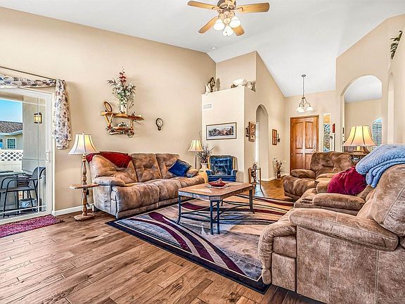 5th image of 2704 Marsh Ln