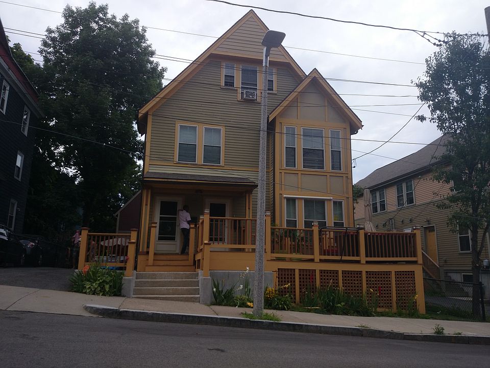 2nd image of 102 Wyman St