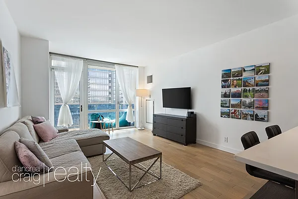 Rented by D'Andrea Craig Realty | media 11