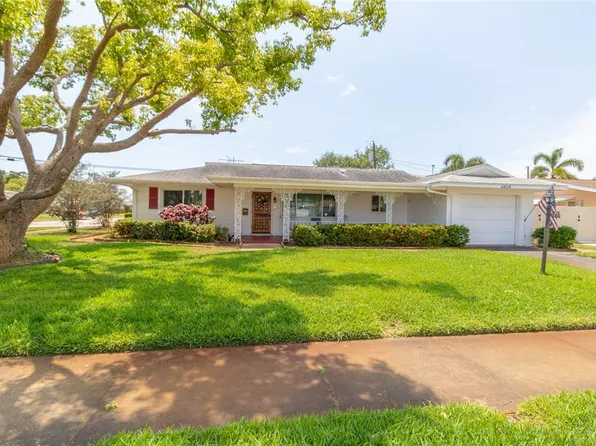 2854 60th St N, Saint Petersburg, FL 33710