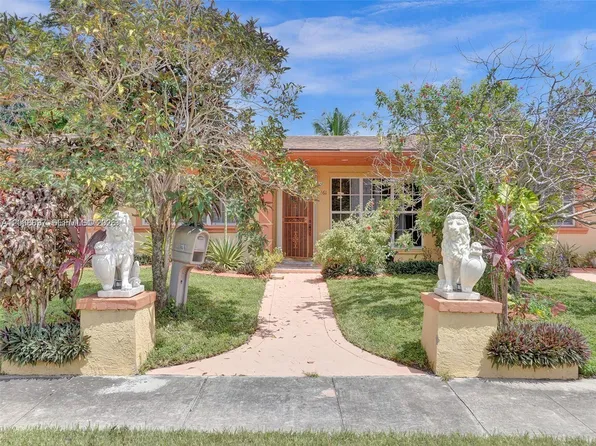 1161 NE 202nd St, Miami, FL 33179