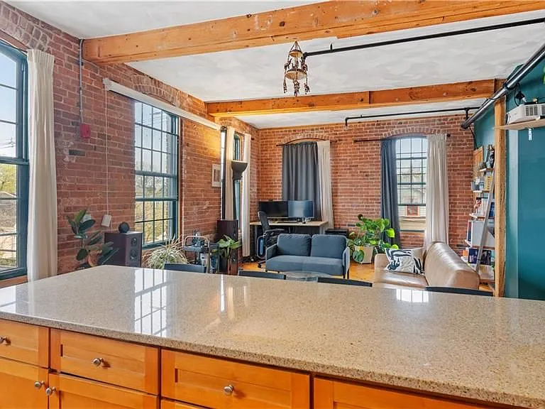 407 Pine St #305 — Photo 11