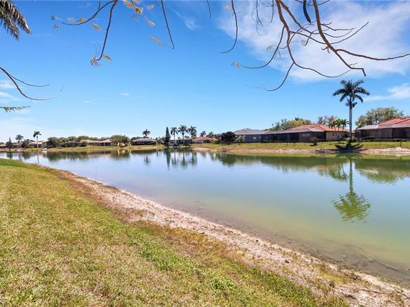 984 Chesapeake Bay Ct, Naples, FL 34120