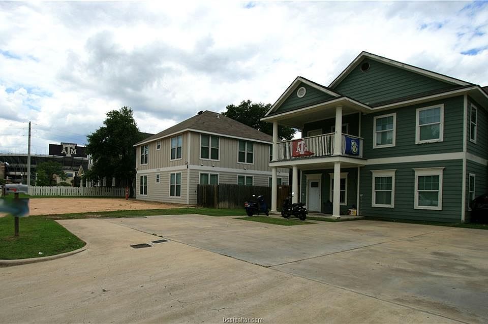 1st image of 207 Montclair Ave