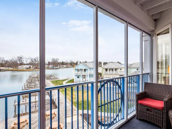 4401 Hunts Landing Rd APT 305, Hebron, OH 43025