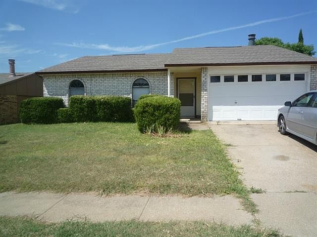 1st image of 10103 Deer Hollow Dr