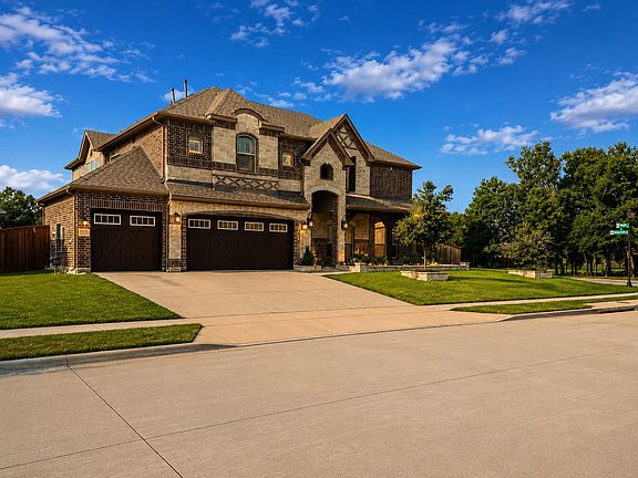 2nd image of 3233 Rolling Meadow Dr