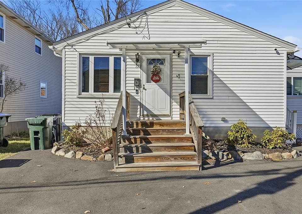 1st image of 15 Gage St