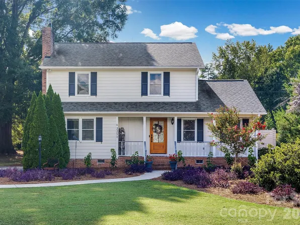 2251 Canberra Dr, Rock Hill, SC 29732