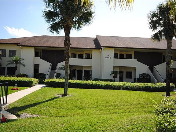 2nd image of 6860 SE Constitution Blvd Unit 9-203