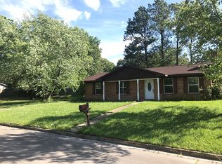 2308 Redbud Ln, Tupelo, MS 38801