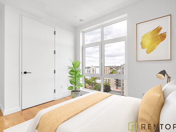 3rd image of 1875 Atlantic Ave APT 9F