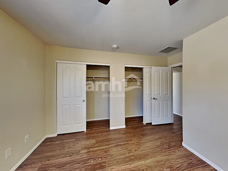 742 W Emerald Key Dr — Photo 10