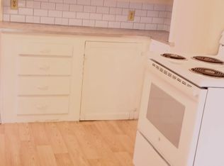 28 Prospect St APT 1, Claremont, NH 03743