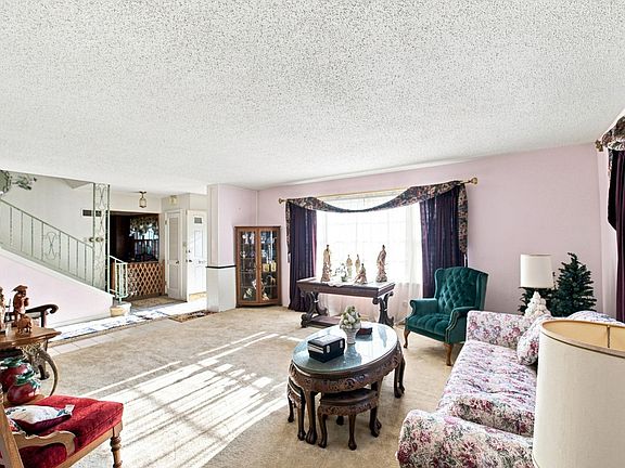 3rd image of 935 Prospect Blvd