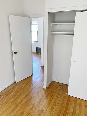 Rented by Azure Realty NY LLC | media 7