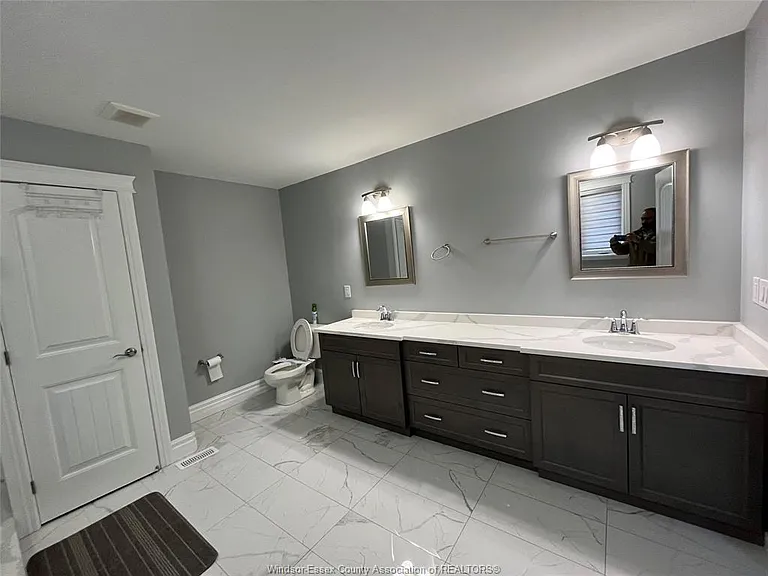 365 Christine Ave — Photo 20