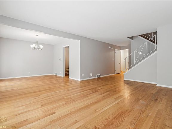 5th image of 244 Essex Pl