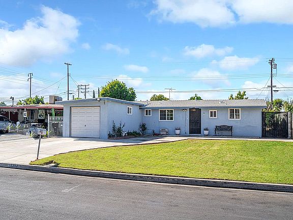 2nd image of 5217 N Hyacinth Ave