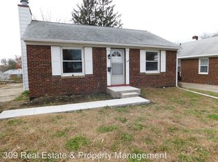 1104 E War Memorial Dr, Peoria Heights, IL 61616