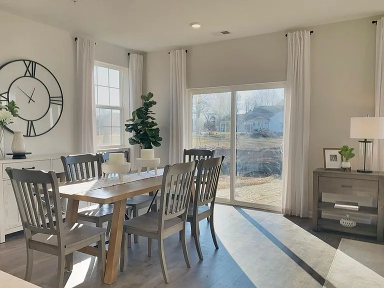 38 Fonthill Ct — Photo 6
