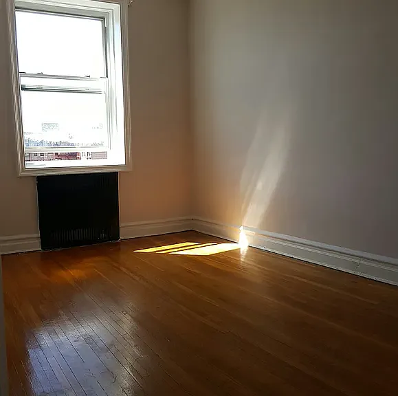 2718 Ocean Ave #J — Photo 3