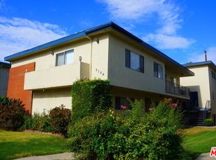 5709 Hazeltine Ave, Van Nuys, CA 91401