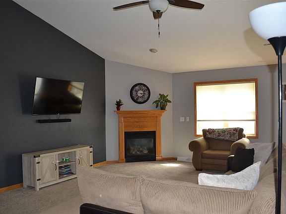 2nd image of 1797 Burgoyne Ct