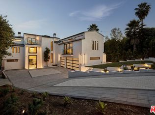 16838 Oak View Dr, Encino, CA 91436