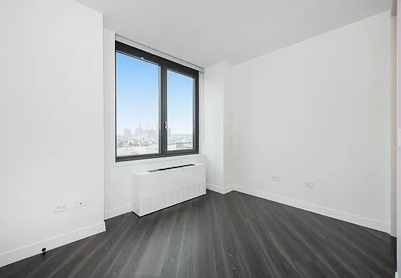 5th image of 250 E Houston St APT 5A