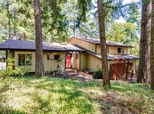 4931 Fox Hollow Rd, Eugene, OR 97405