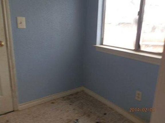 3rd image of 123 Williamson St