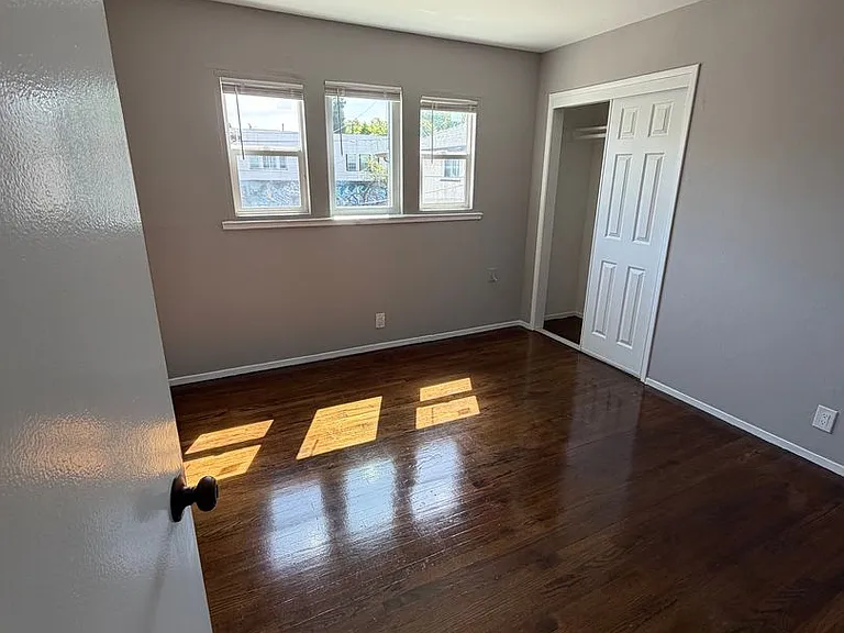 1531 Alcatraz Ave — Photo 4