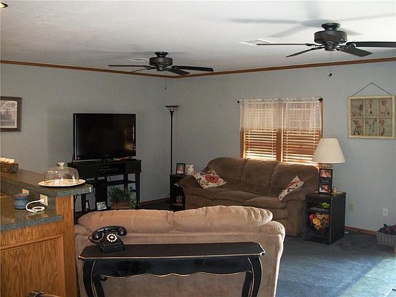 4th image of 608 W Santa Fe St