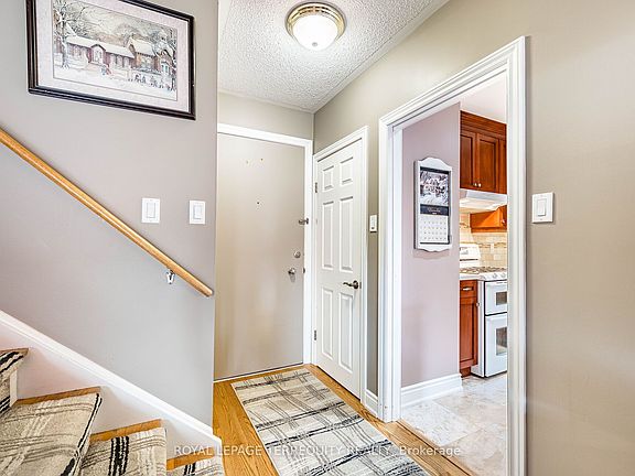 4th image of 1230 Gripsholm Rd #15