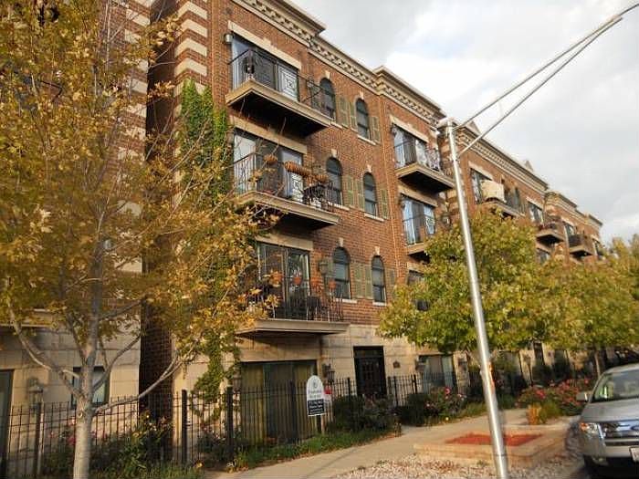 1152 W Roscoe #2W