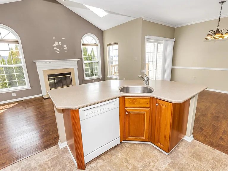 128 Madison Way — Photo 14