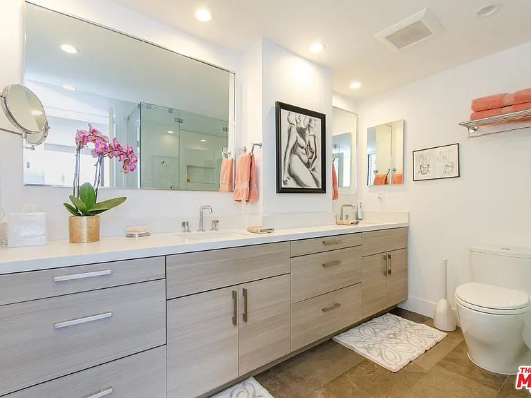 4335 Marina City Dr #642 — Photo 19