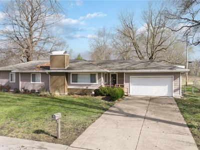 139 Woodland Rd, Lansing, KS, 66043
