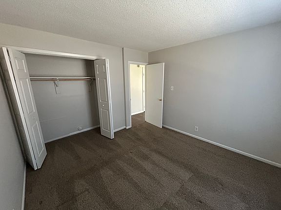5th image of 3239 Lupine Dr