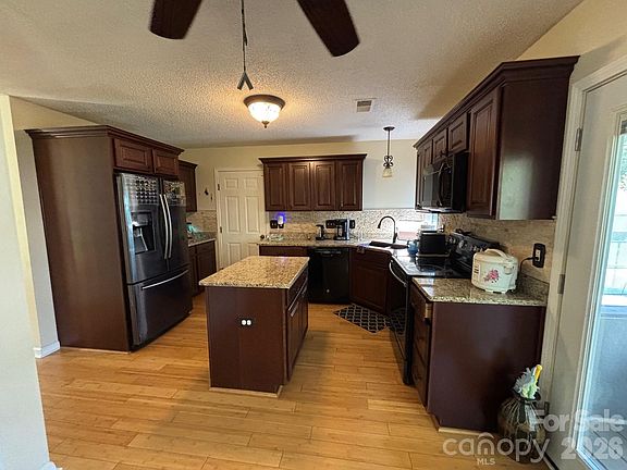 4th image of 8015 Trotter Rd #16