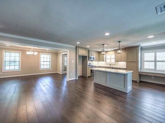 4th image of 4406 Deer Lodge Dr