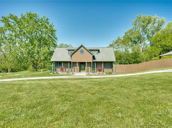 8058 W Hollow Rd, Naples, NY 14512