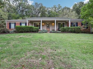10837 Forest Path Dr, Saint Louis, MO