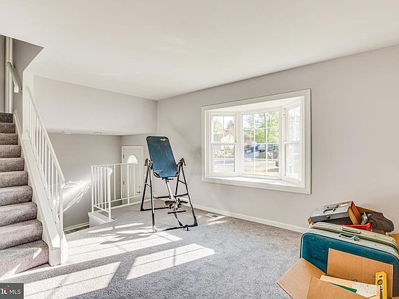 4th image of 7012 Lombard Ln