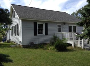 709 Verhoeks St, Grand Haven, MI 49417